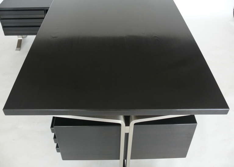 20th Century Executive Desk By Gianni Moscatelli