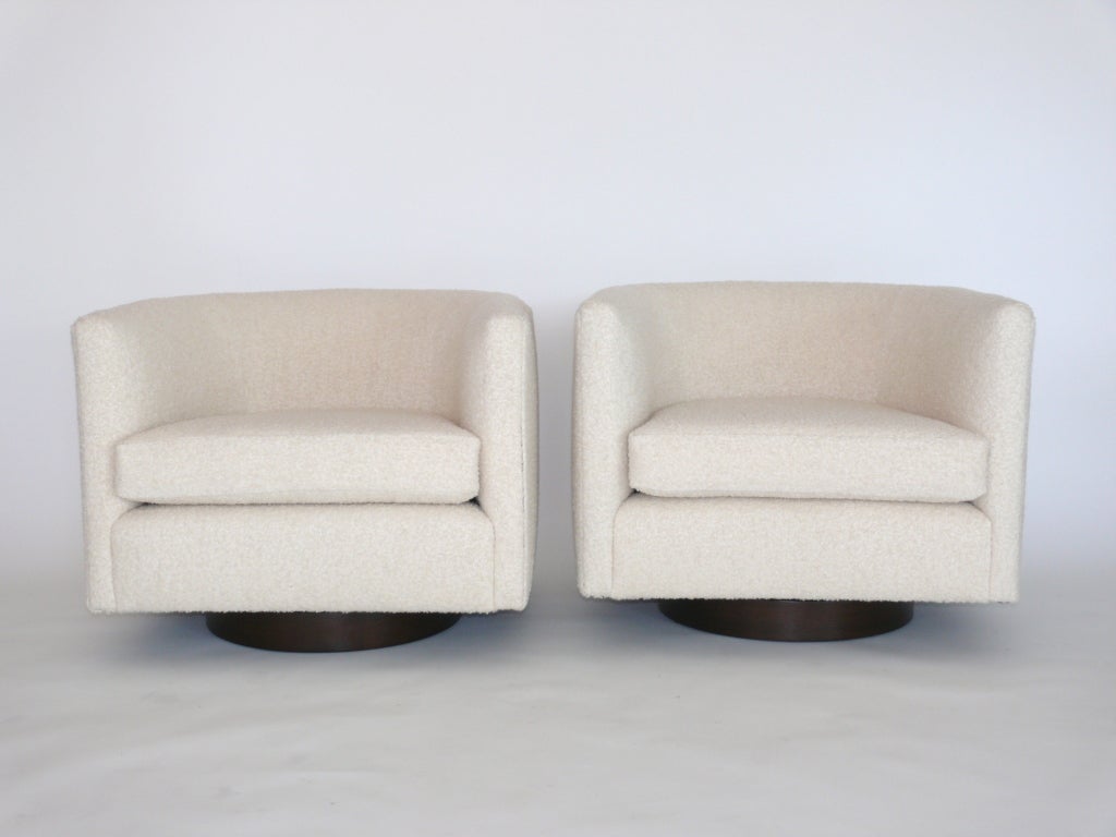 Pair of Milo Baughman Style Wool Boucle Swivel Chairs 3