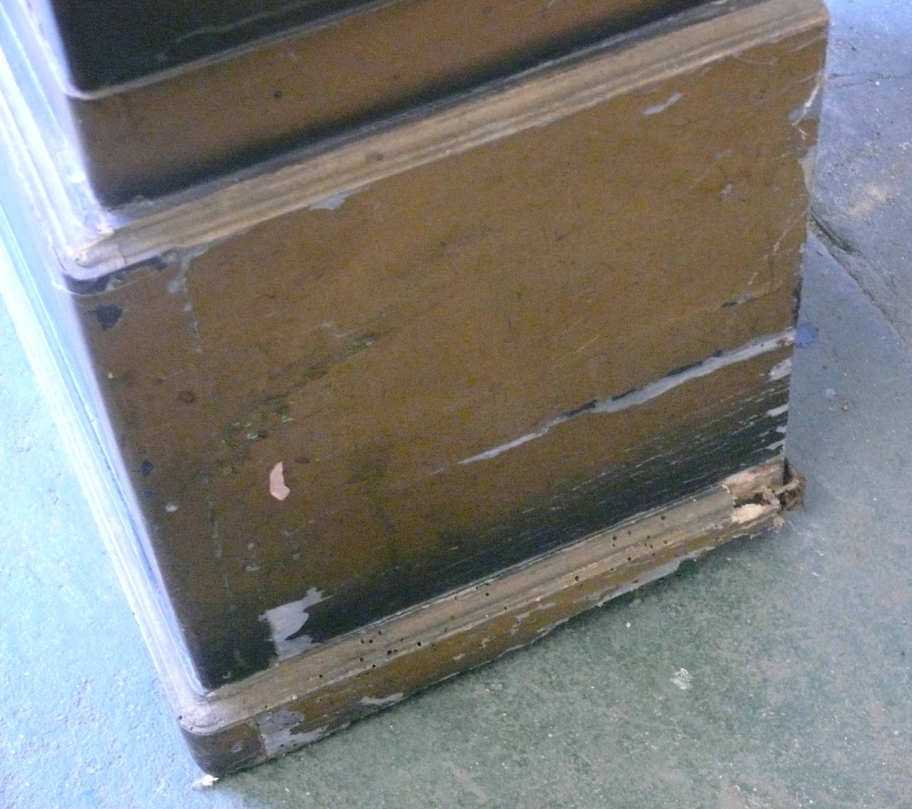 Antique Metal Safe 2