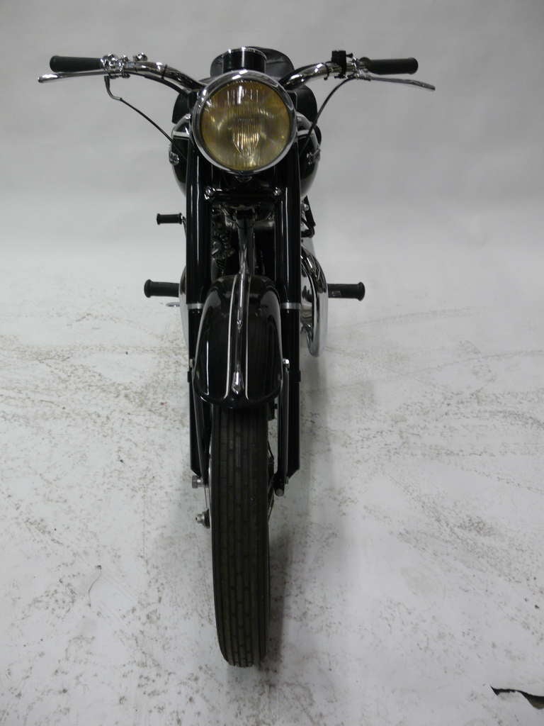 1946 Triumph Model 3T Deluxe 350 In Good Condition In Beverly Hills, CA