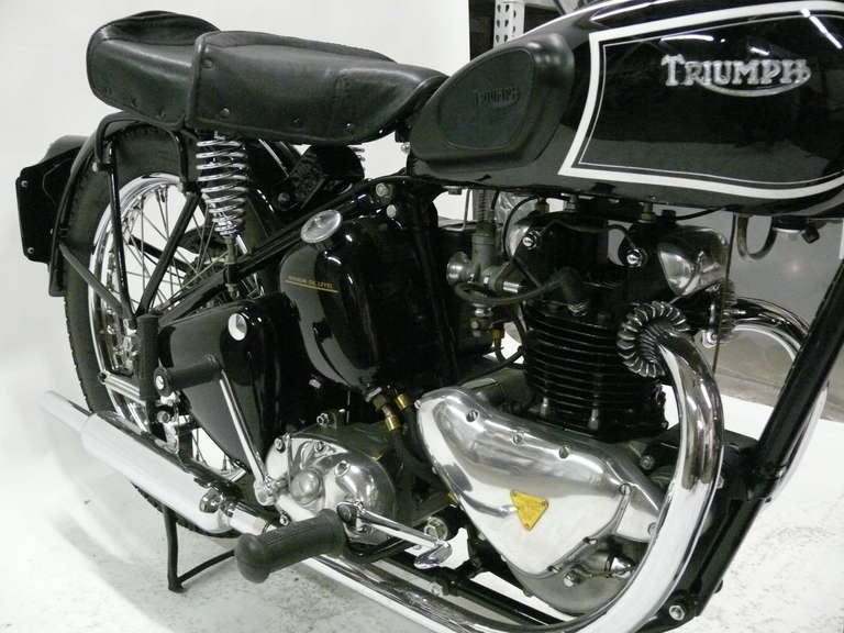 20th Century 1946 Triumph Model 3T Deluxe 350