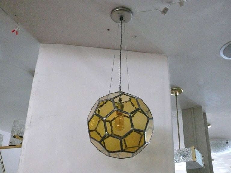 hexagonal globe