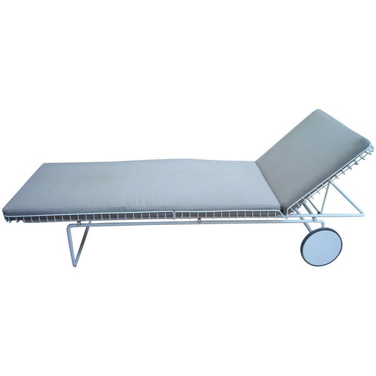 Richard Schultz Early Wire Chaise Lounge for Knoll Patio ...