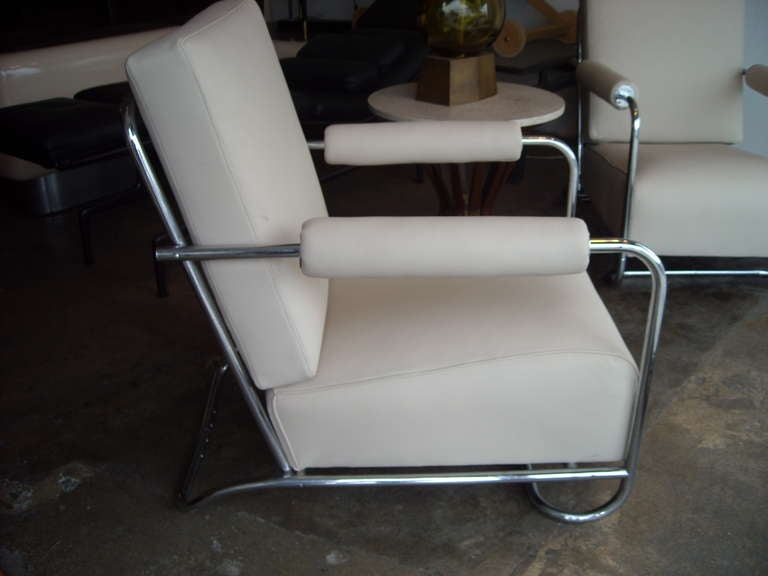 Gilbert Rohde Art Deco Pair of Armchairs in Chrome and Leather for Troy Sunshade 4