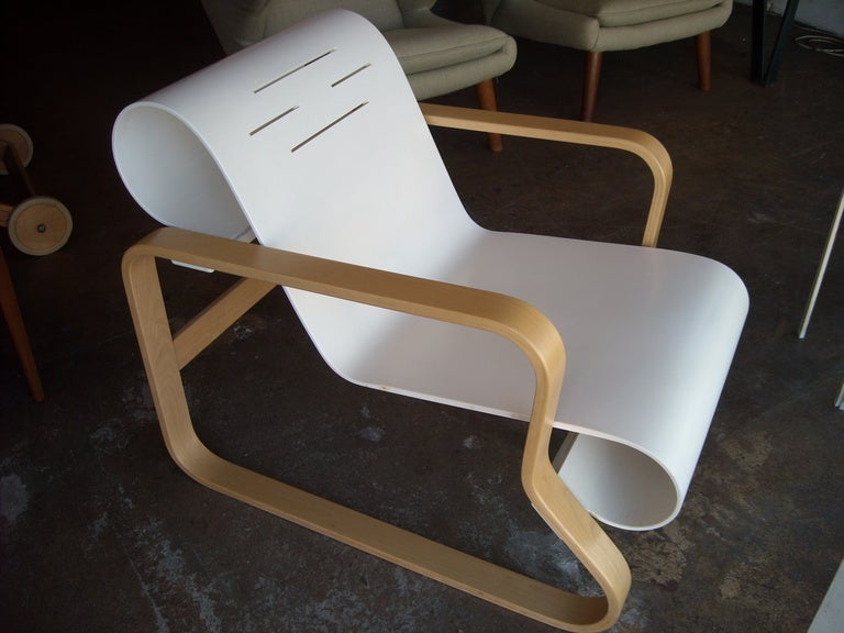 Alvar Aalto "Paimio chair" Attb to ICF  Artek in bentwood.No labels