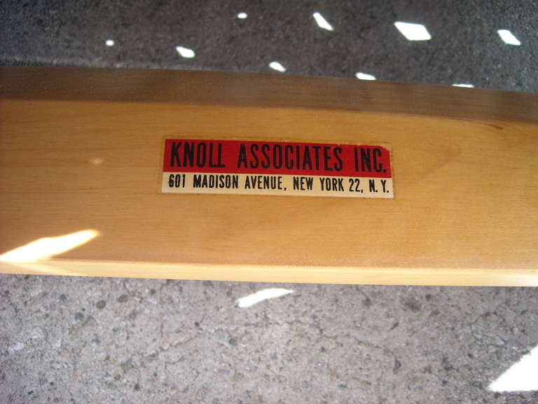 knoll associates label