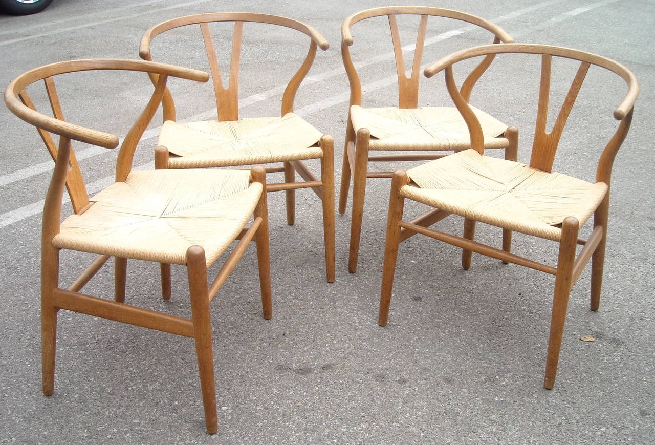 Scandinavian Modern Hans Wegner CH 24 Original Set of Two o Wishbone Chair Y for Carl Hansen, Denmar