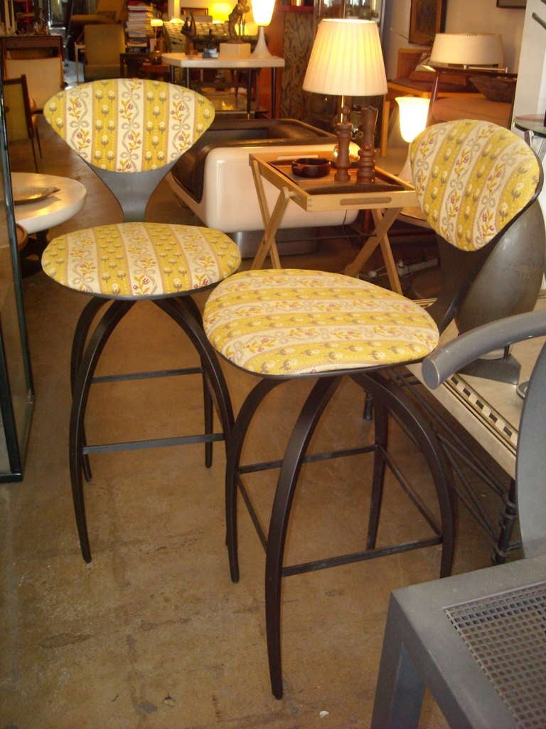 Plycraft Pair of Early Bentwood Bar Stools Designed for Norman Cherner In Good Condition In Los Angeles, CA