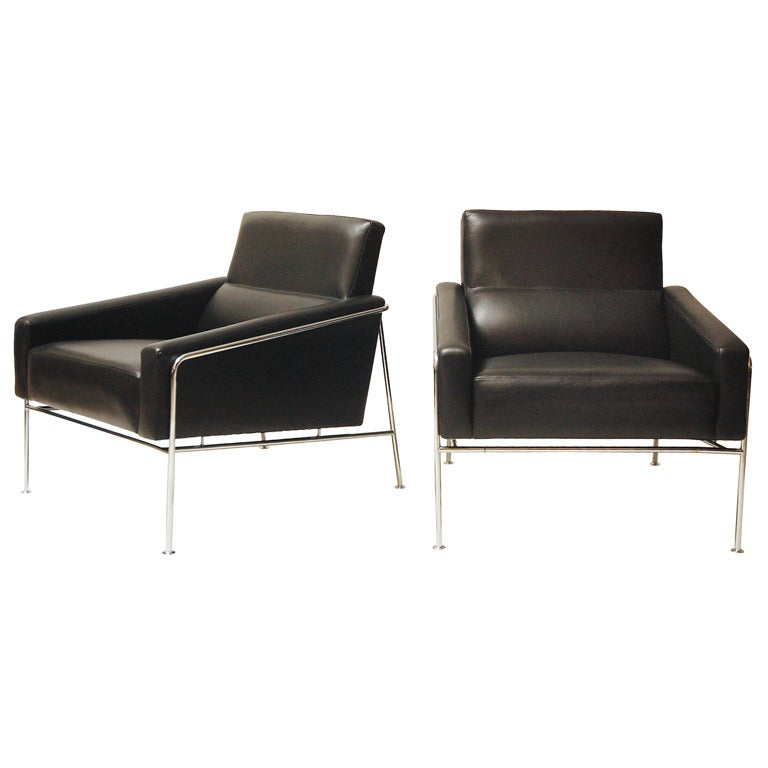 Pair of Arne Jacobsen "SAS" Chairs