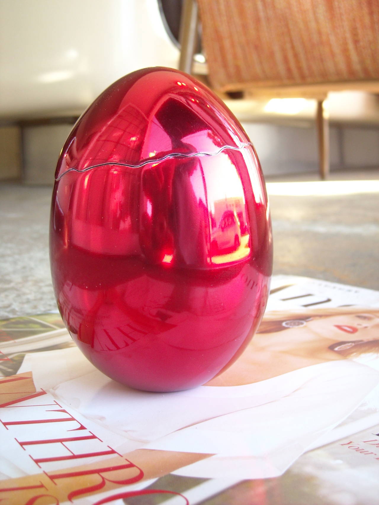 This egg was made for the opening of Broad Contemporary Art Museum at LACMA in 2008. Colored anodized aluminum. The egg has some light scratches that we took pictures with the best details we could.