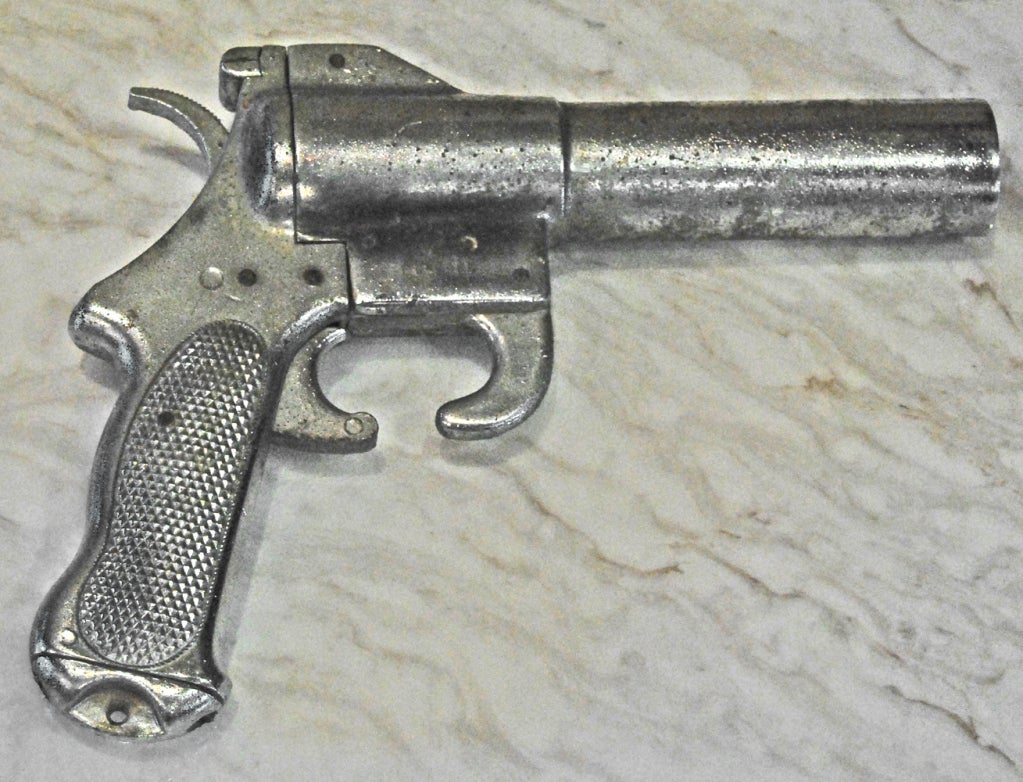 flare gun