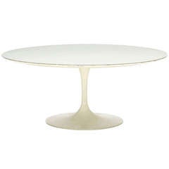 "Tulip" Coffee Table by Eero Saarinen 11
