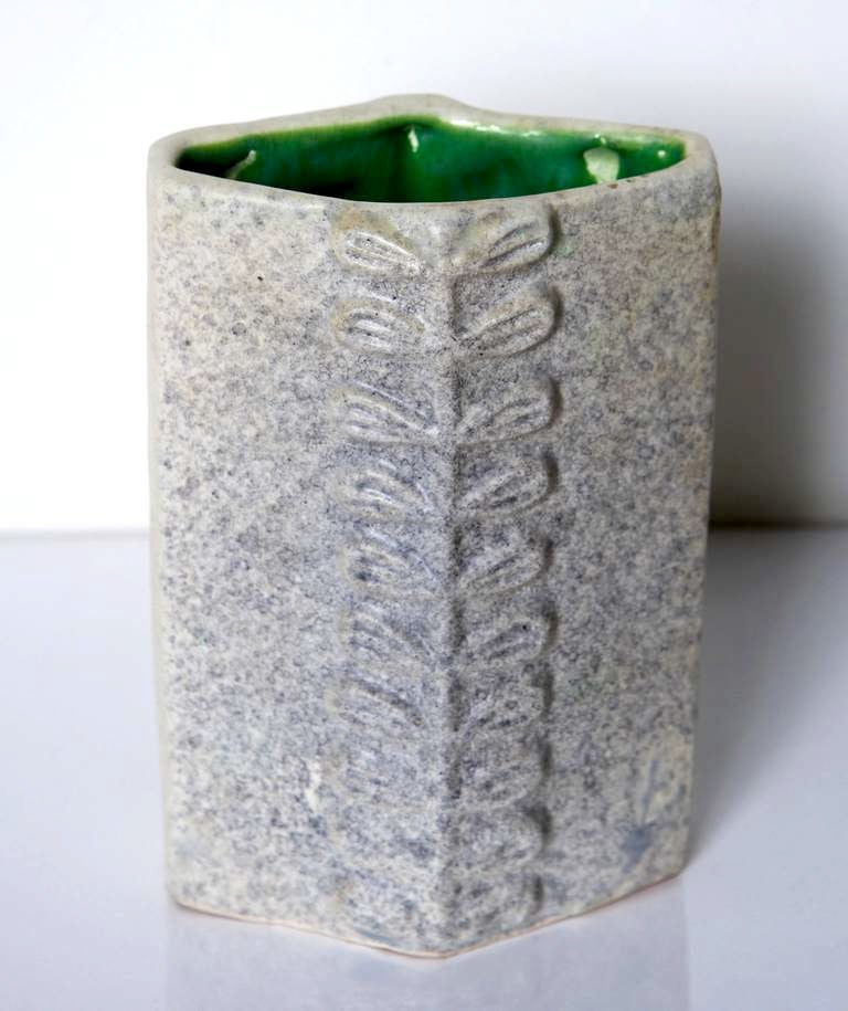 Vase by Tunsi Girard 3