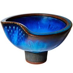 "Farsta" Bowl by Wilhelm Kåge