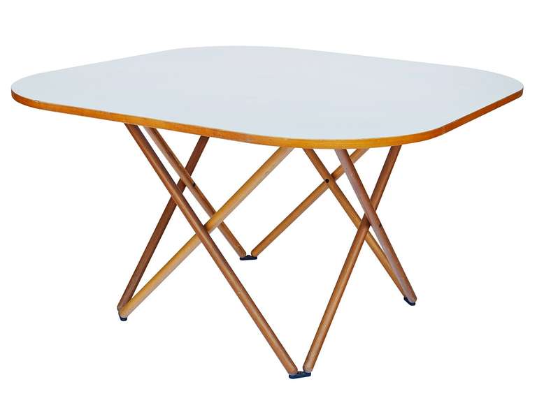 vico magistretti table