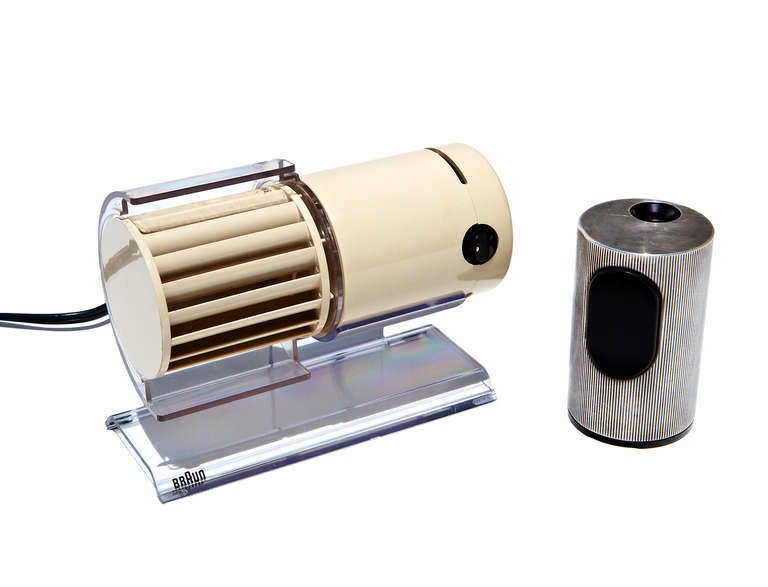 Braun Cylindric T2 Lighter and HL70 Desk Fan im Zustand „Hervorragend“ im Angebot in Los Angeles, CA