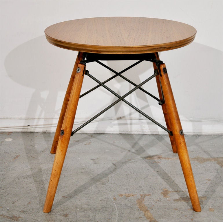 Charles Eames Stool / Table