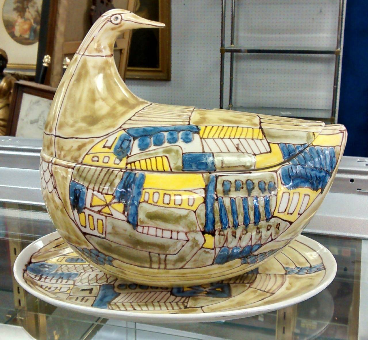 Superb Italian mid century modern decorative soup tureen, dating to the early 1960's. 

A graphic piece utilizing abstract designs, it's comprised of an under plate, tureen, and lid. 

No known maker, but could be the work of Baldelli. Signed