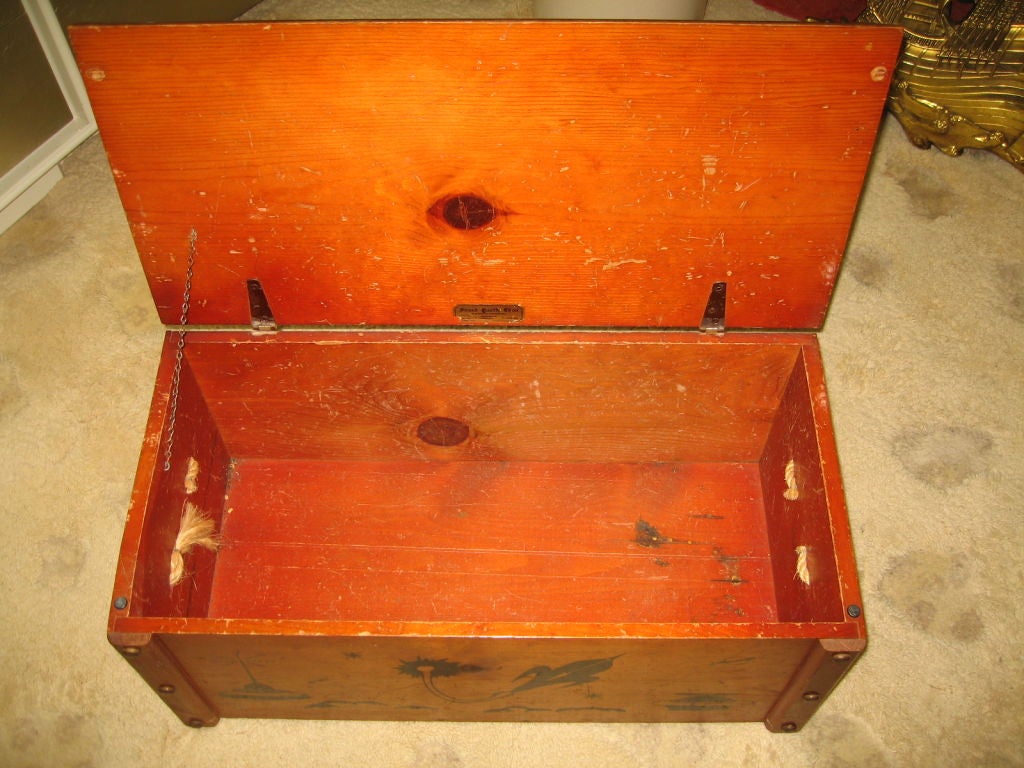 Rare Strand Toy Chest With Space Age Graphics 2