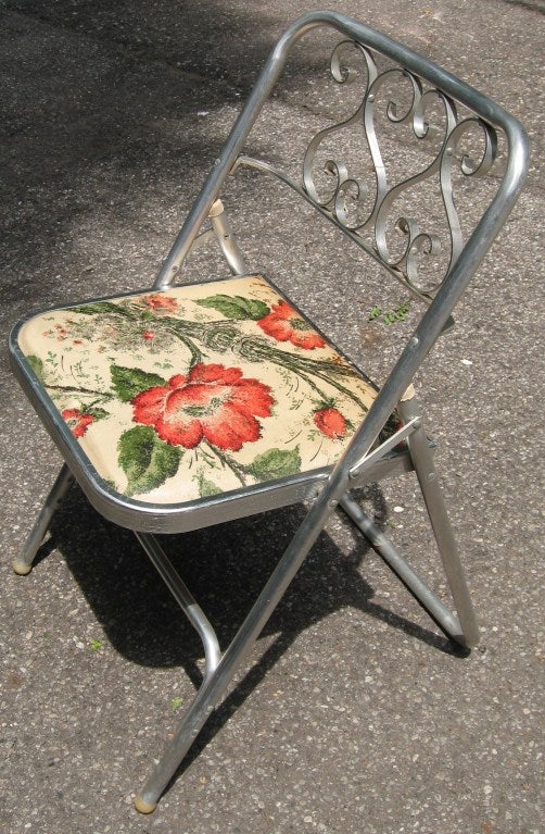 Estate fresh find this week, is this set of four Philadelphia made outdoor aluminum folding chairs by the Bunting Company, dating to the late 1950's. The Bunting Company is renowned for it's gliders in steel and aluminum, and rarely do you find a