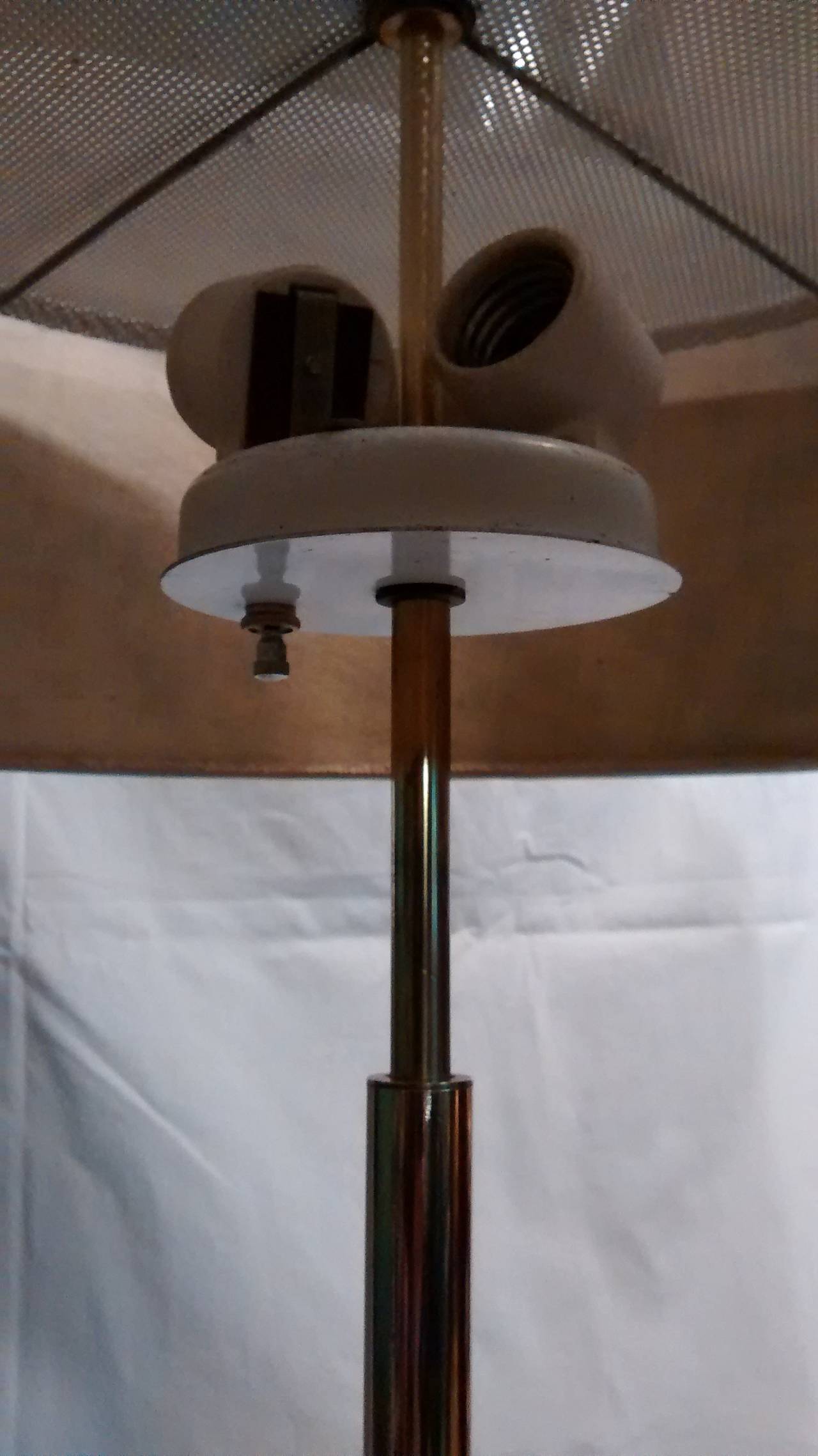 Pair of Gerald Thurston for Lightolier Star Base Form Table Lamps In Good Condition In Southfield, MI