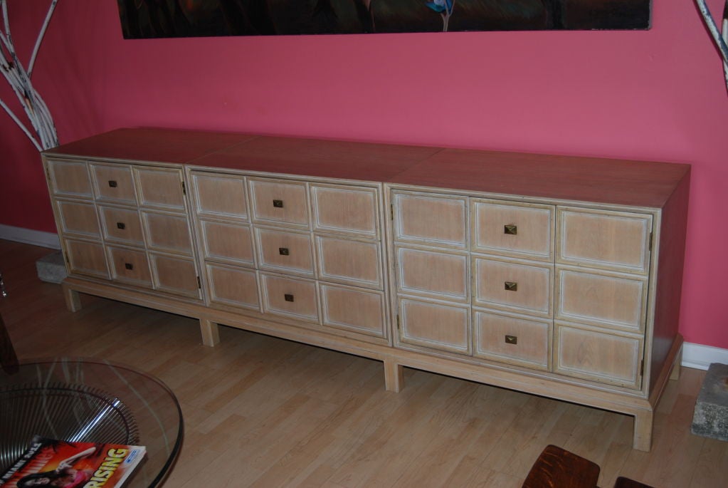 SUPERB HENREDON  CREDENZA /SIDEBOARD