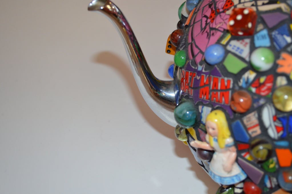 pop art teapot