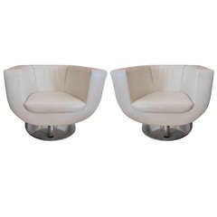 Super Pair of Swivel Leather Chairs for B and B Italia