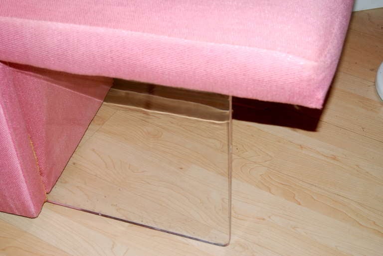 Set of Six Dining Room Chairs with Lucite Bases For Sale at 1stDibs