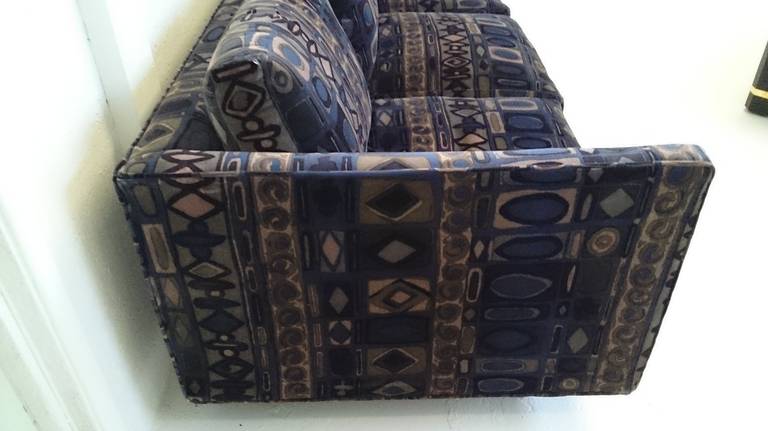 Late 20th Century Milo Baughman Sofa With Original Jack Lenor Larsen Fabric For Sale