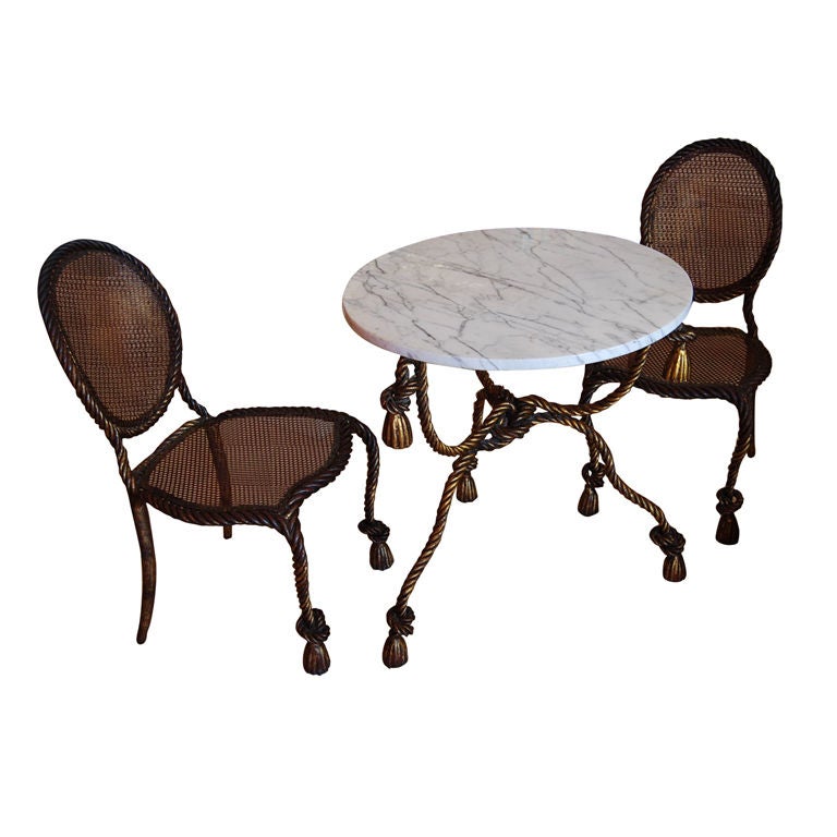 CHIC   DOROTHY  DRAPER TABLE SET WITH  ROPE AND TASSELS
