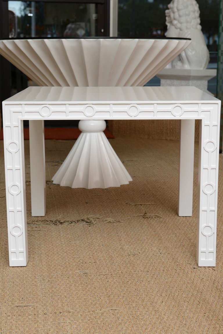 Modern Pair of White Lacquered Wood Graphic and Sculptural Side or End Tables Vintage
