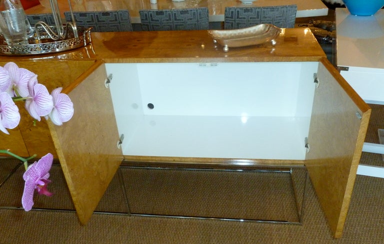 Milo Baughman Burled Wood and Chrome Cabinet/Buffet In Excellent Condition In North Miami, FL