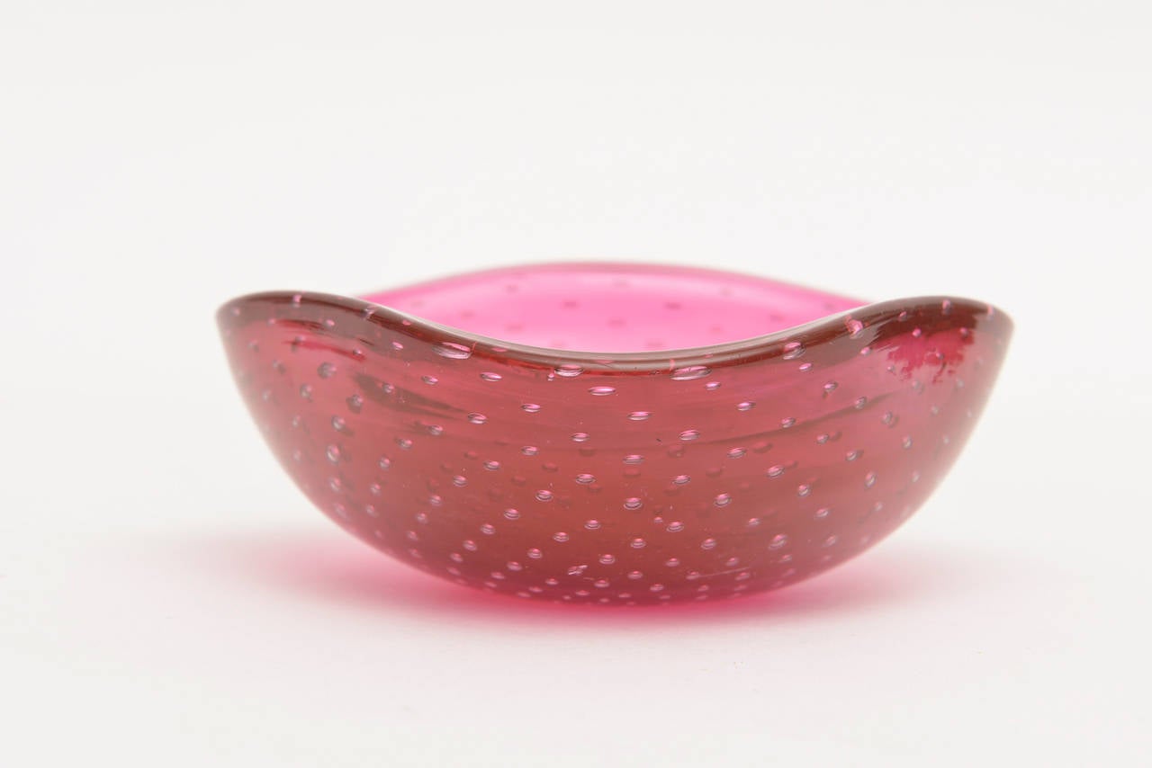 Glass Vibrant Italian Murano Bullecante Bowl