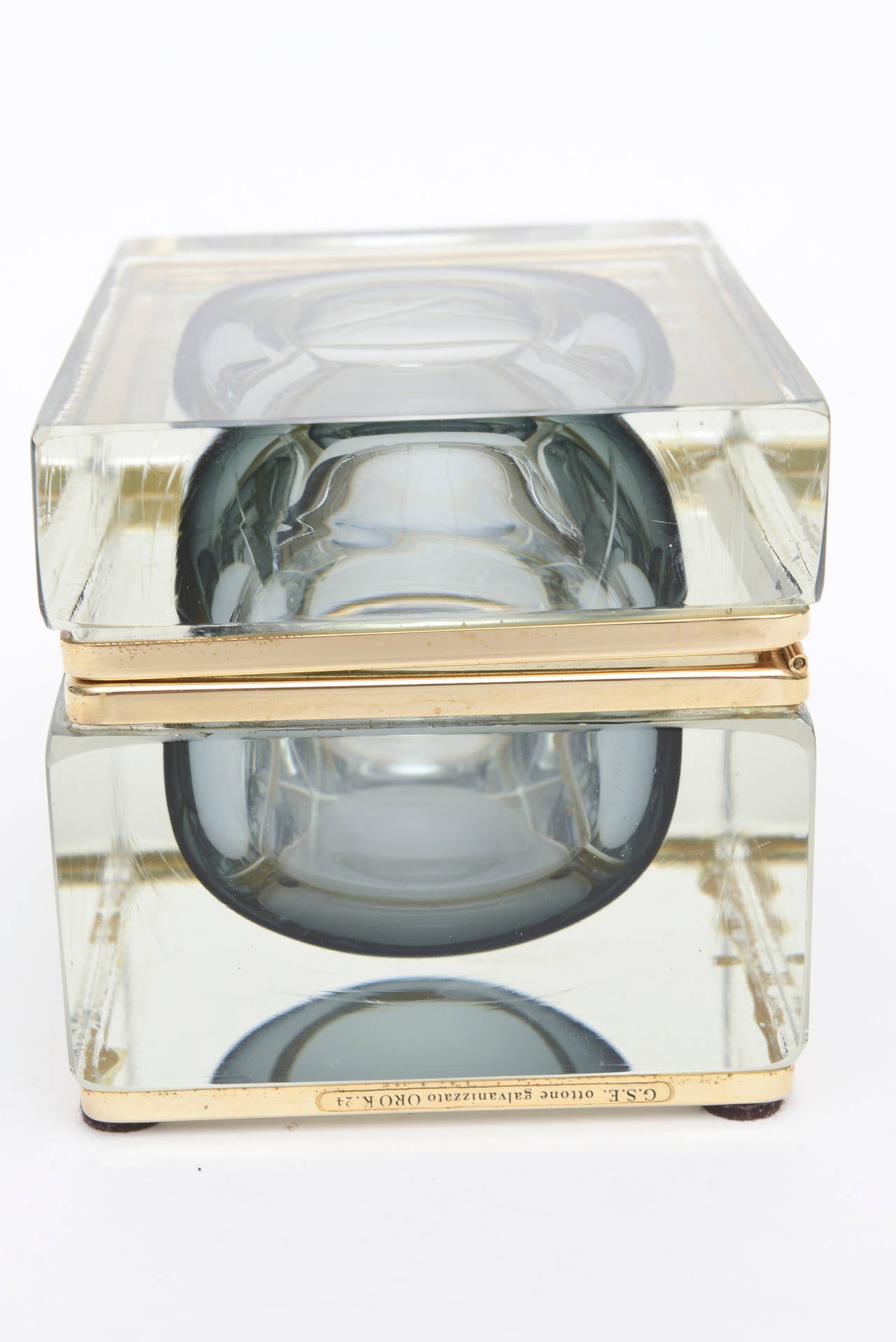 Italian Murano Mandruzzato Sommerso 24-Carat Gold-Plated Glass Hinged Box 2