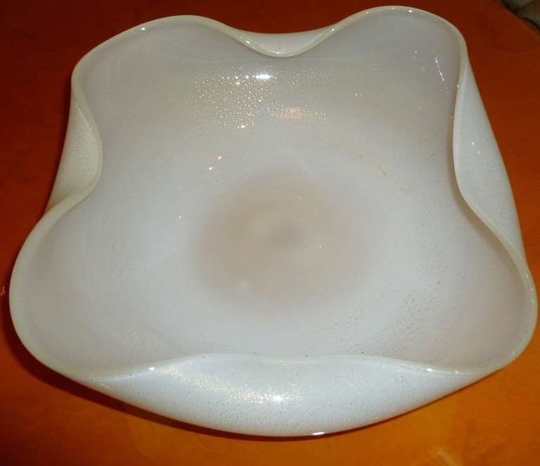 Mid-20th Century Special Italian Seguso Murano  Glass Folded Bowl/Centerpiece