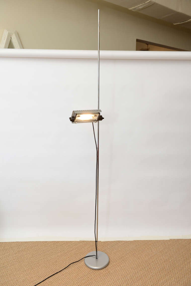 Joe Colombo Italian Alogena for Oluce Adjustable Light Floor Lamp Vintage For Sale 2