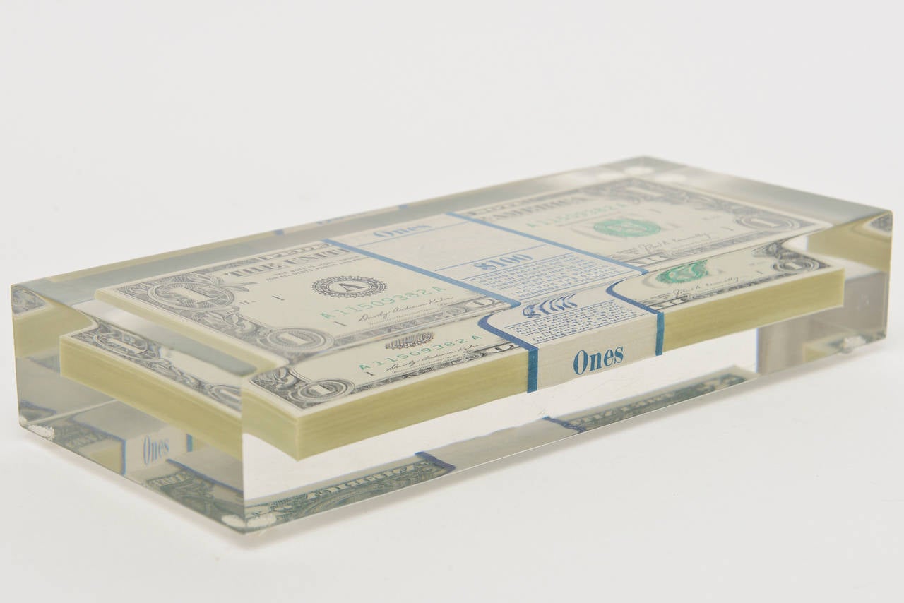 Pop Art Illusion Dollar Bill Lucite Sculpture Vintage In Good Condition In North Miami, FL