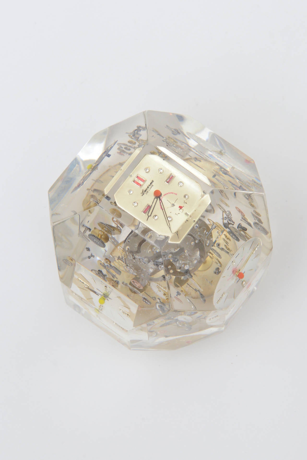 Arman Style Clock and Watch Parts Lucite Faceted Paperweight Sculpture In Excellent Condition In North Miami, FL