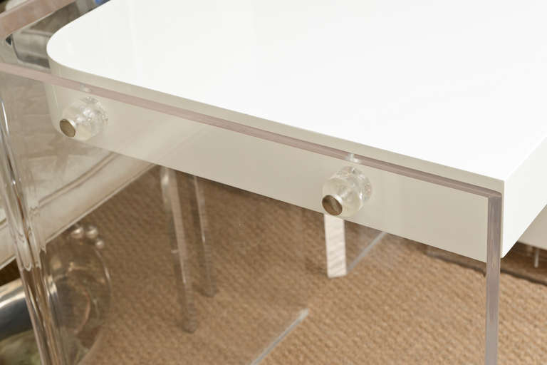 20th Century Fabulous Kagan Style White Lacquered and Lucite Desk with Original Lucite Pulls