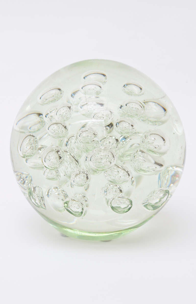 Mid-20th Century Pair of Italian Murano Clear Glass Controlled Bubbles Spheres/Balls Sculptures