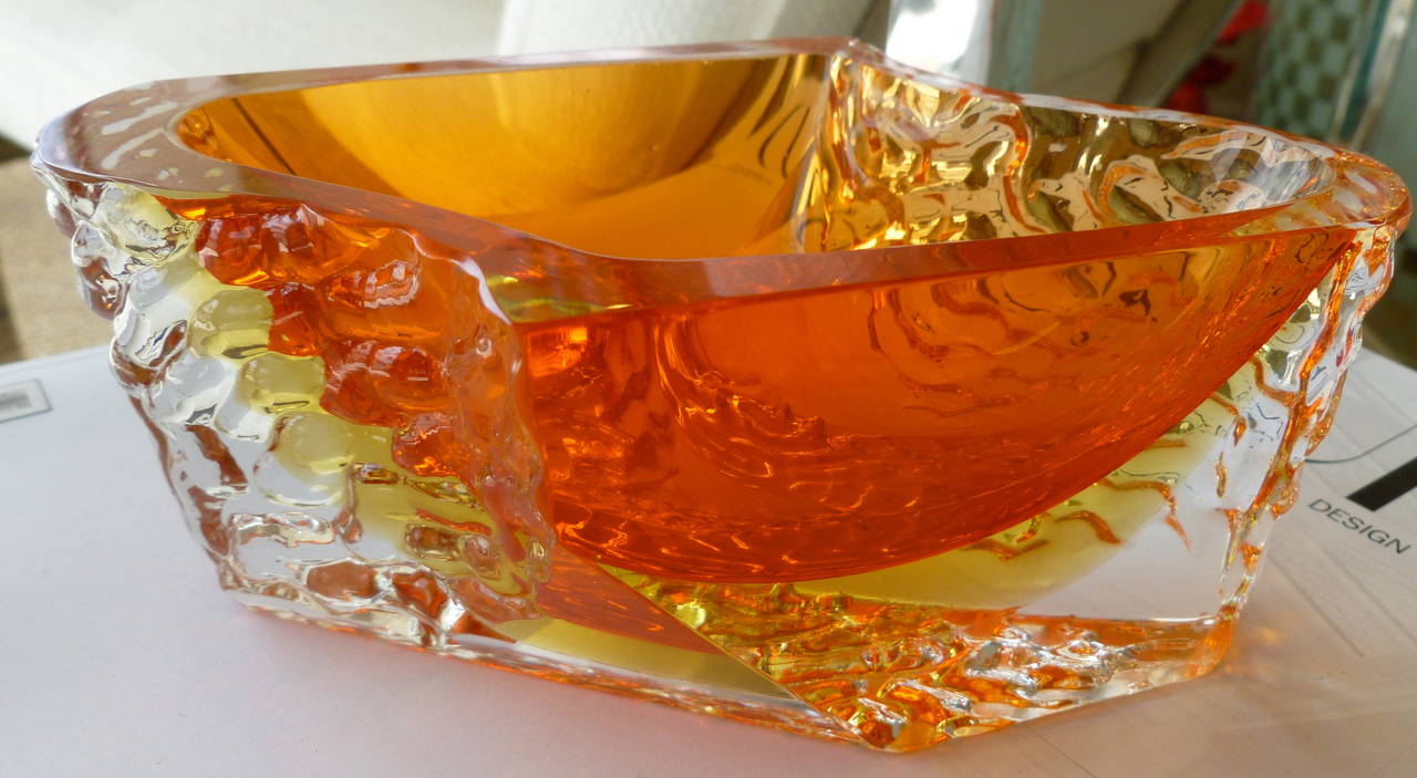 Rare and Beautiful Italian Murano Campanella Sommerso Asymmetrical Glass Bowl 2