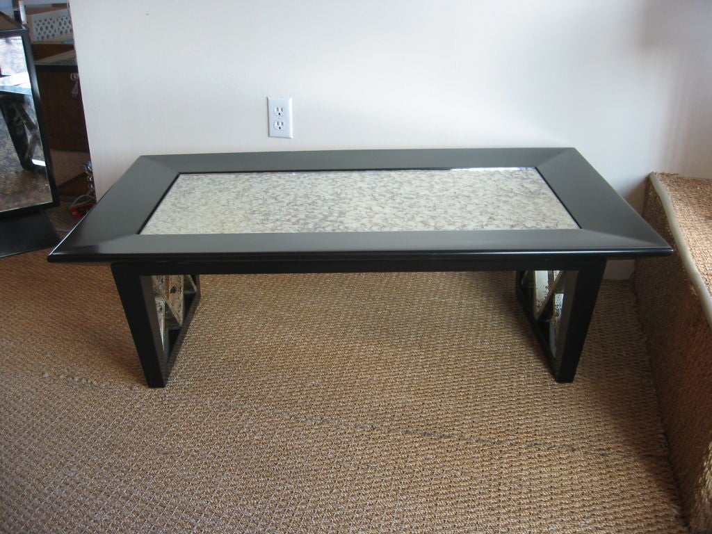 Black Satin X Frame Cocktail Table with Eglomise Mirrored Top Vintage In Good Condition For Sale In North Miami, FL