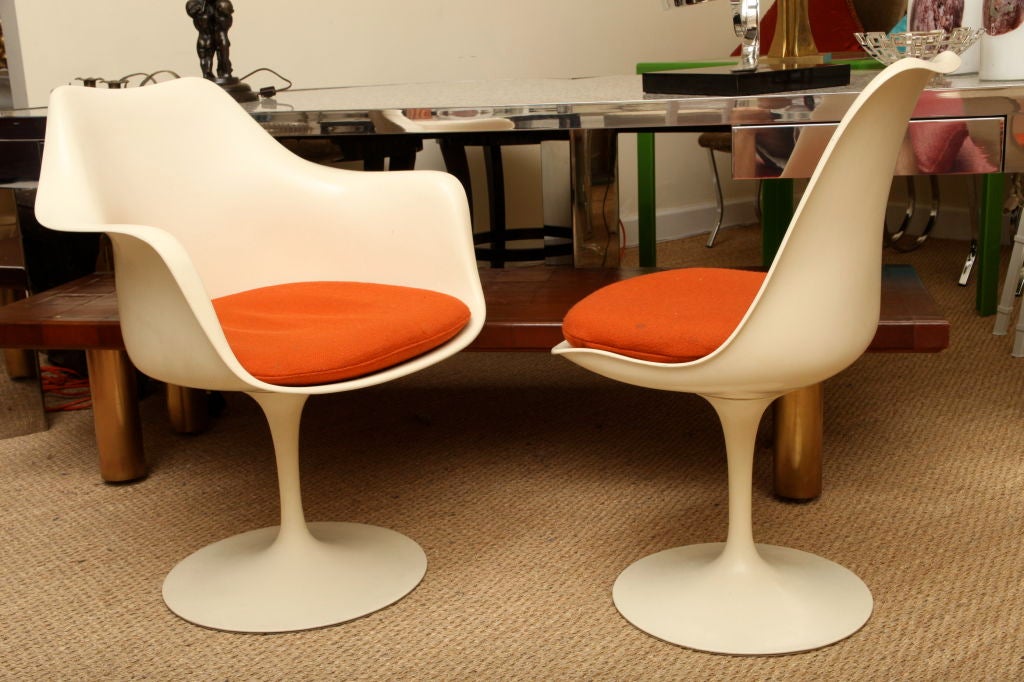 Set Of Four Original Eero Saarinen For Knoll Tulip Dining Chairs