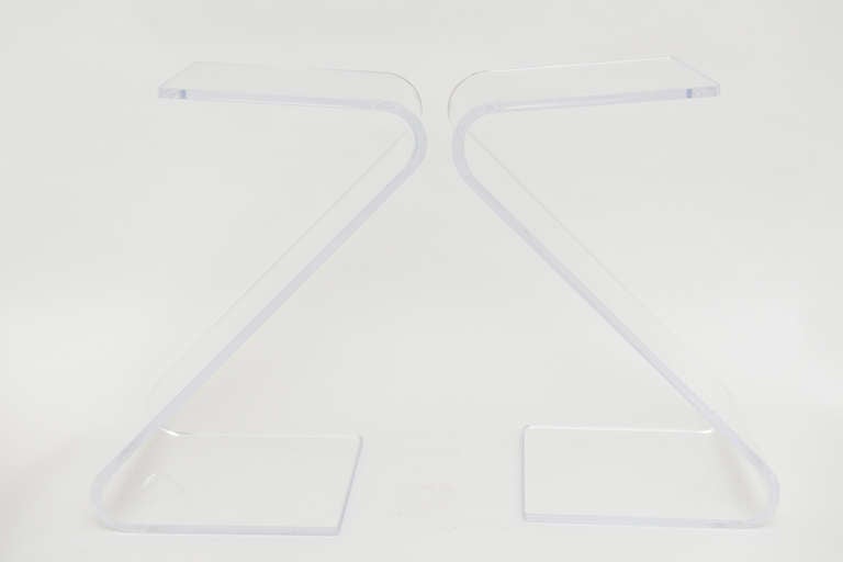Pair of Chic Lucite Z Side/Drink Tables In Excellent Condition In North Miami, FL