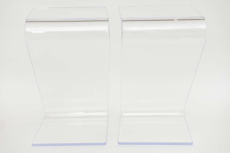 Pair of Chic Lucite Z Side/Drink Tables 3