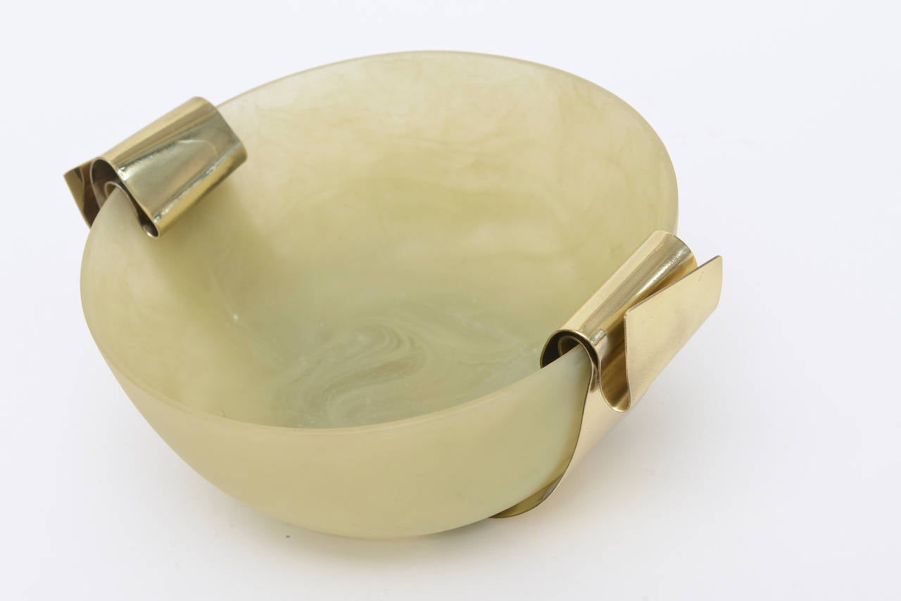 martha sturdy resin bowls