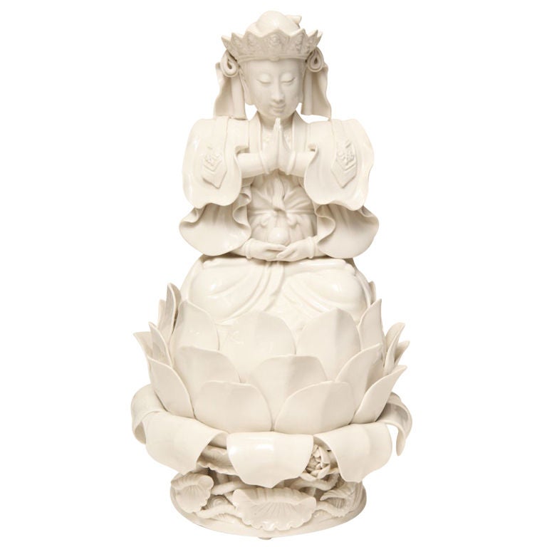 Stunning Porcelain Kuan Yin Goddess Of Compassion Statue