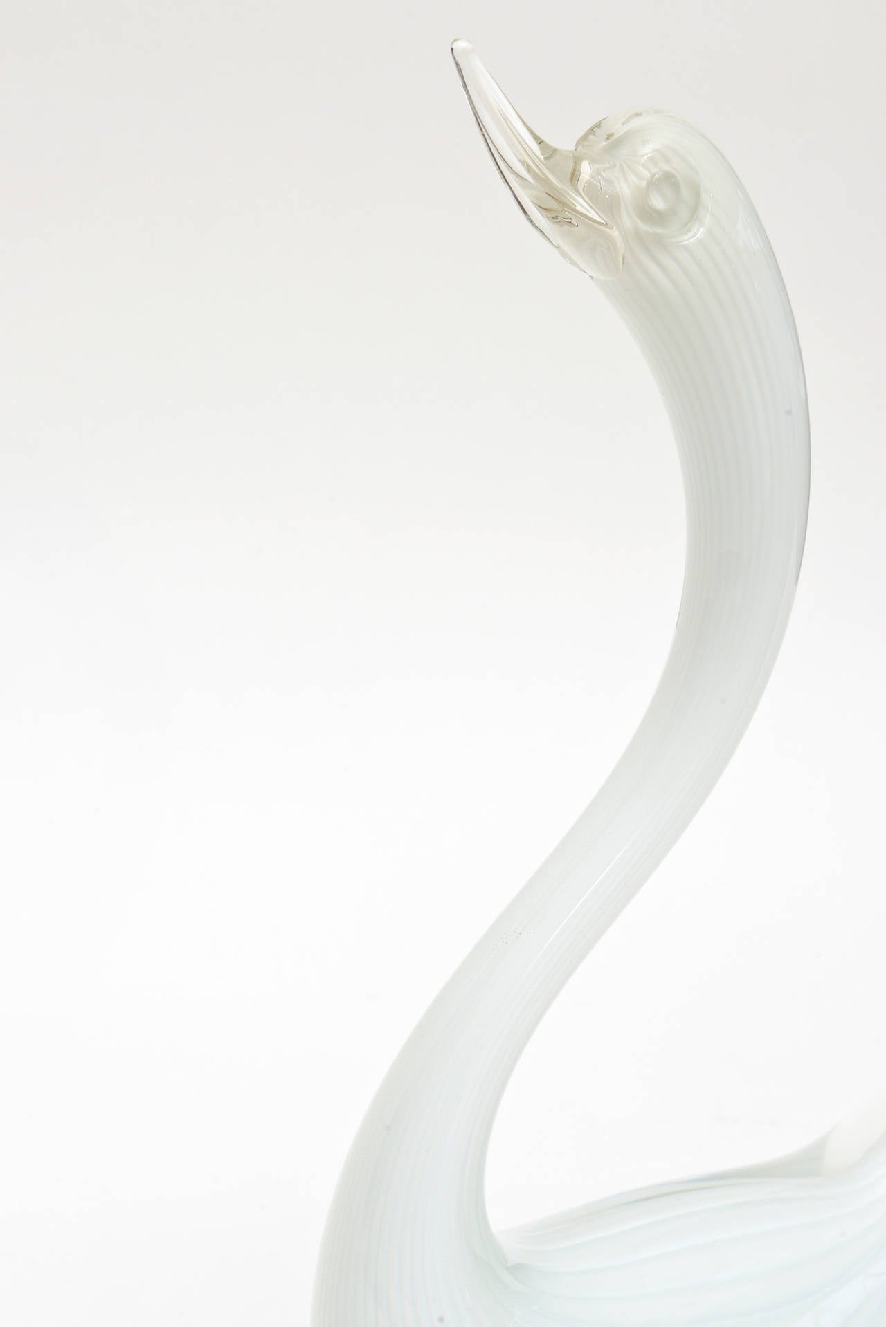 Mid-20th Century Murano Seguso White Swan Glass Sculpture For Sale