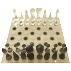 Amazing Karim Rashid Thermoplastic Rubber Chess Set